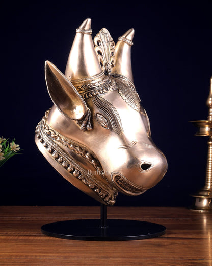 Pure Brass Bull Head Artefact – Table Décor - Budhshiv.com