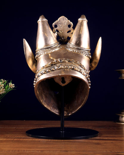 Pure Brass Bull Head Artefact – Table Décor - Budhshiv.com