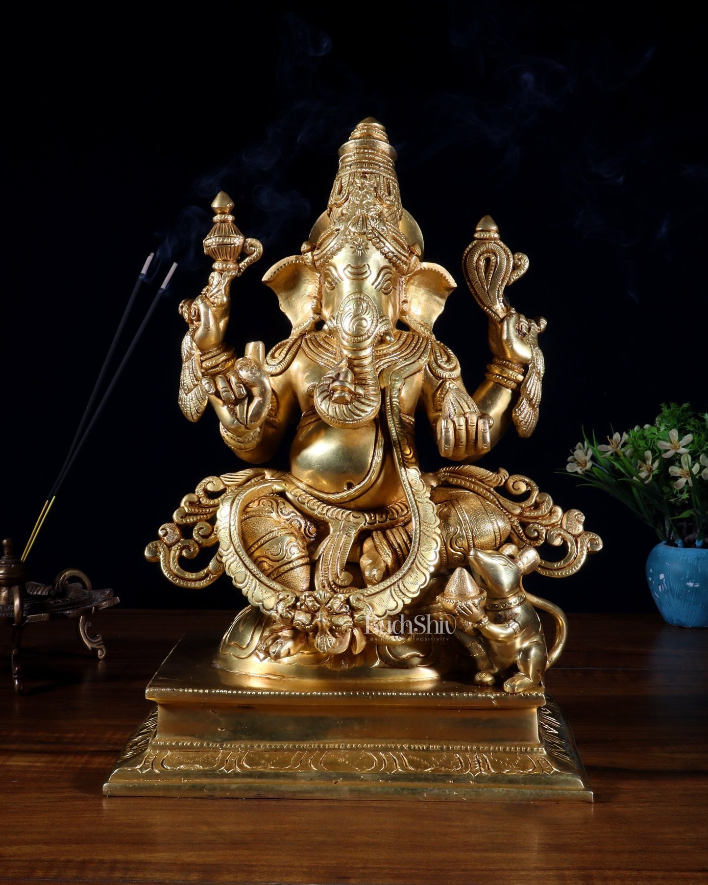 Pure Brass Dakshinabhimukhi Ganapati Statue 13" right side trunk ganesha idol valampuri - Budhshiv.com