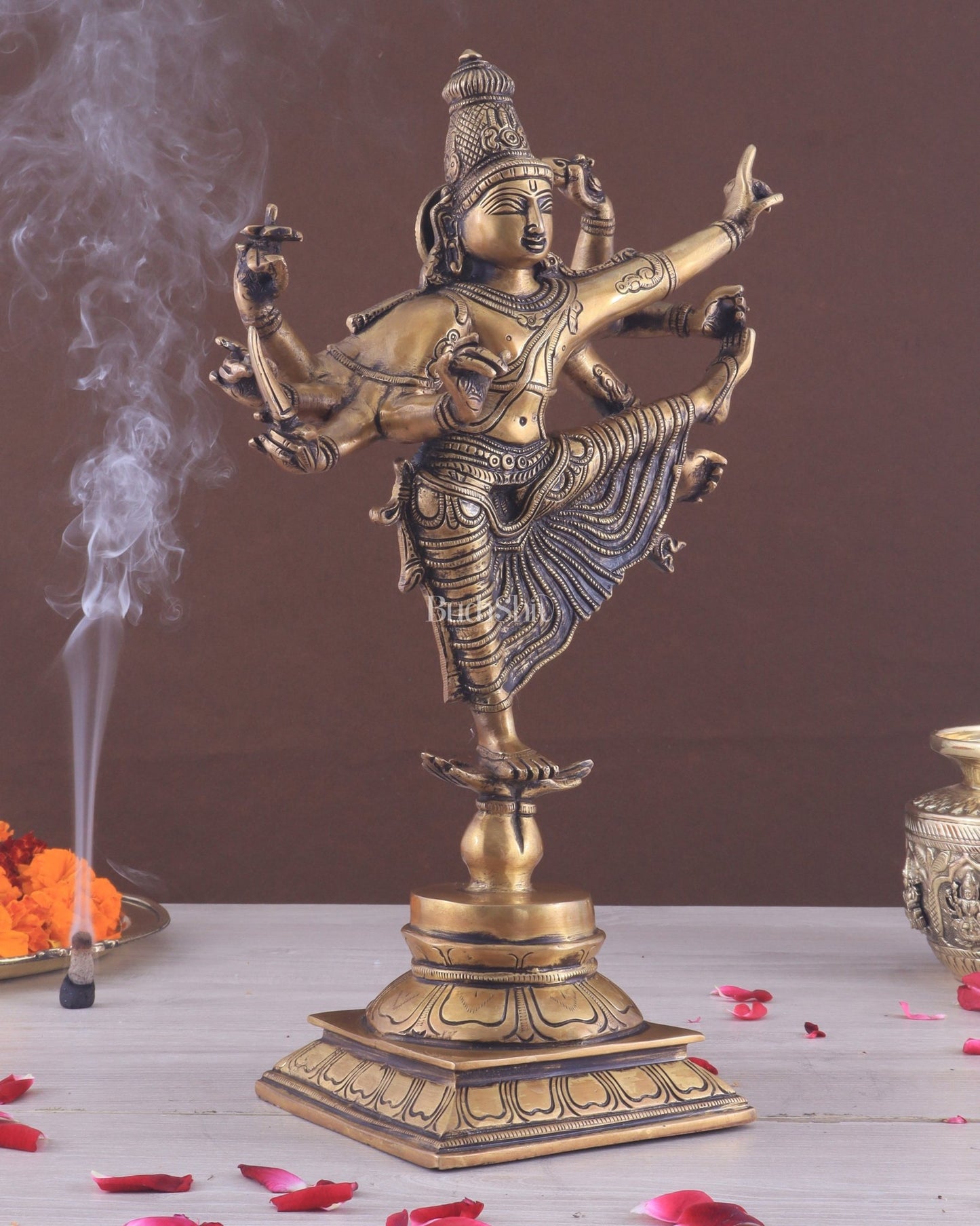 Pure Brass Dancing Vishnu avatar vamana as Thirivikrama with 8 Arms 16 inch - Budhshiv.com