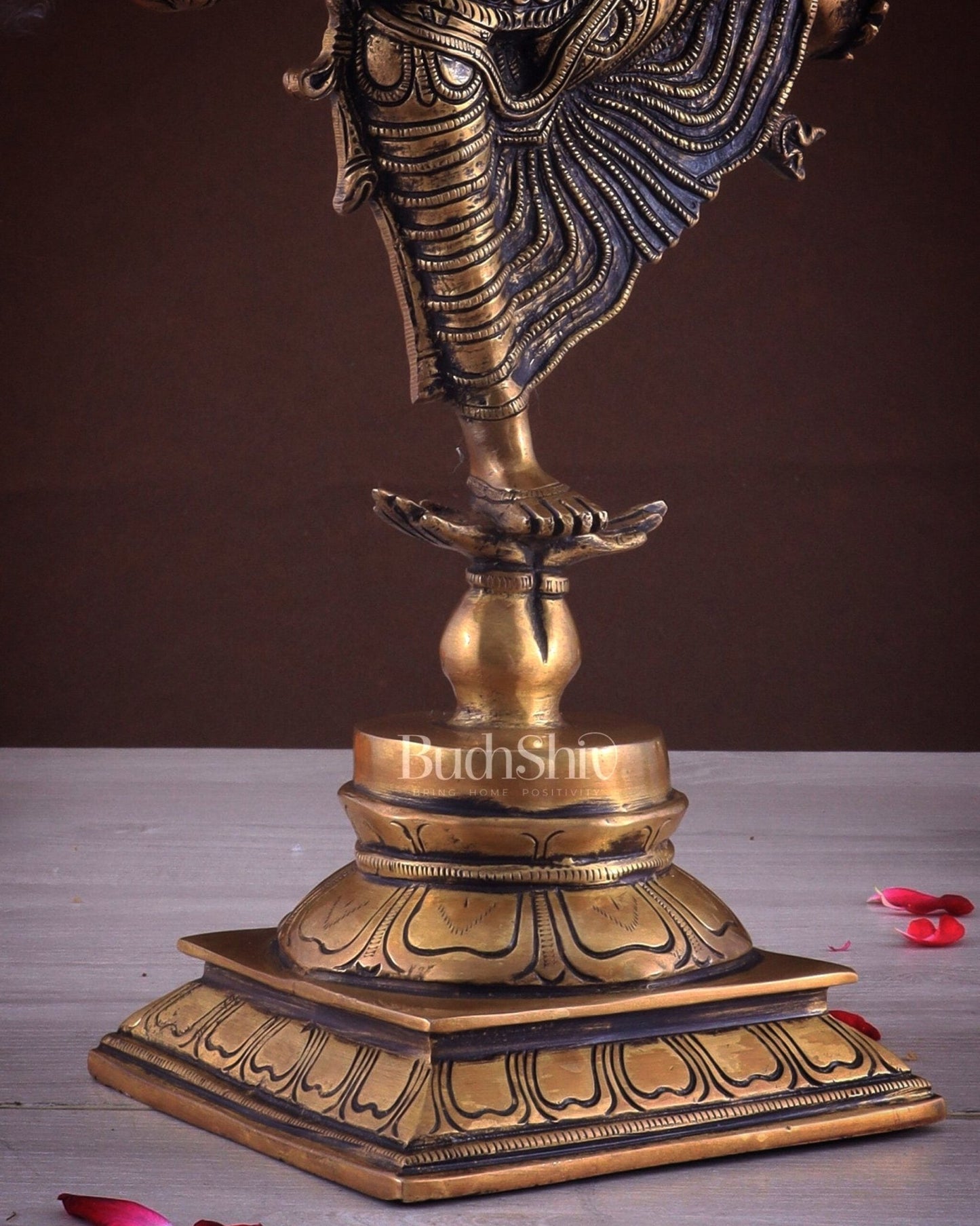 Pure Brass Dancing Vishnu avatar vamana as Thirivikrama with 8 Arms 16 inch - Budhshiv.com