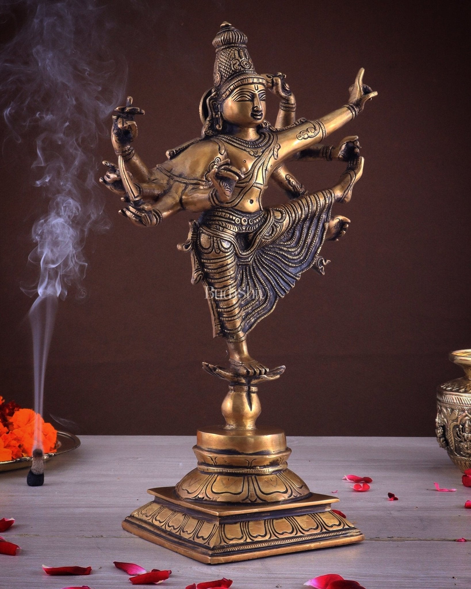 Pure Brass Dancing Vishnu avatar vamana as Thirivikrama with 8 Arms 16 inch - Budhshiv.com