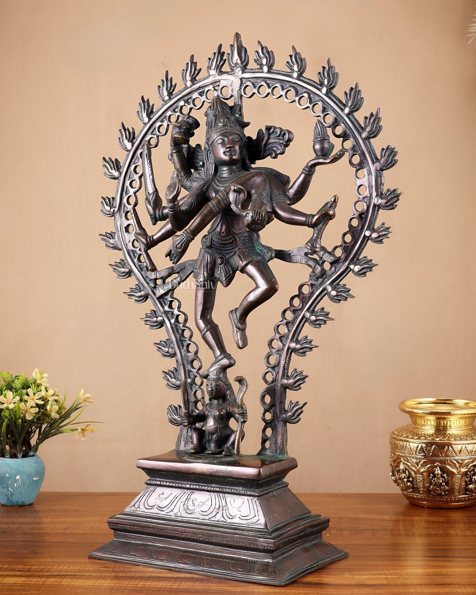 Pure Brass Eight - Armed Nataraja Statue – Antique Bronze Tone 21.5" - Budhshiv.com