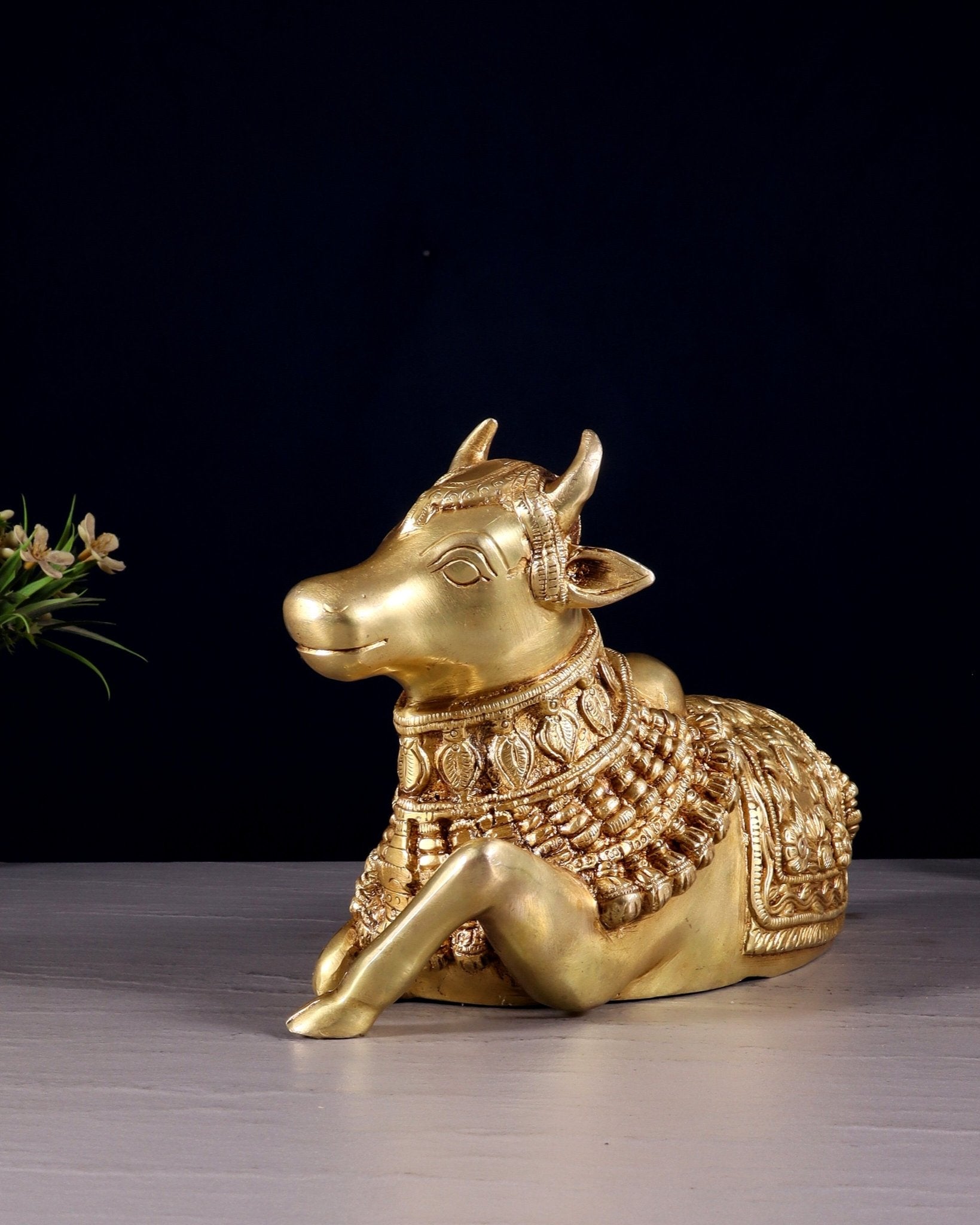 Pure Brass Engraved Nandi Statue – 10" butter gold - Budhshiv.com