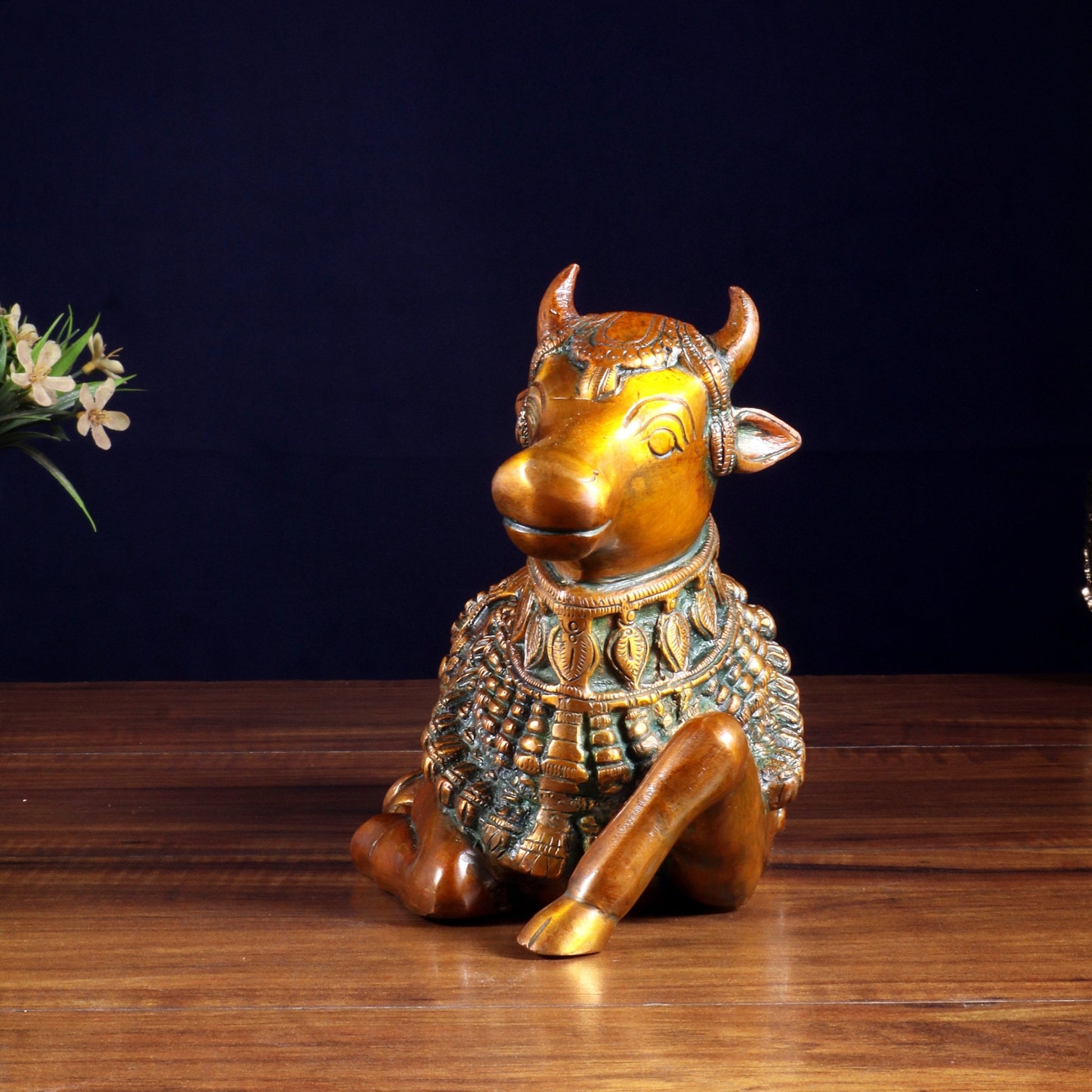 Pure Brass Engraved Nandi Statue – 10" Double chola - Budhshiv.com