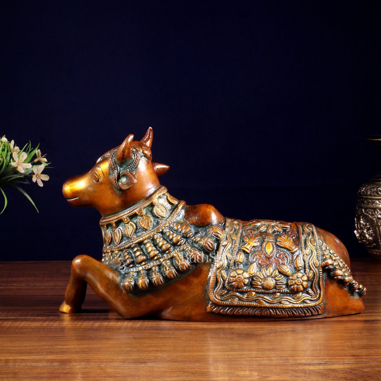 Pure Brass Engraved Nandi Statue – 10" Double chola - Budhshiv.com
