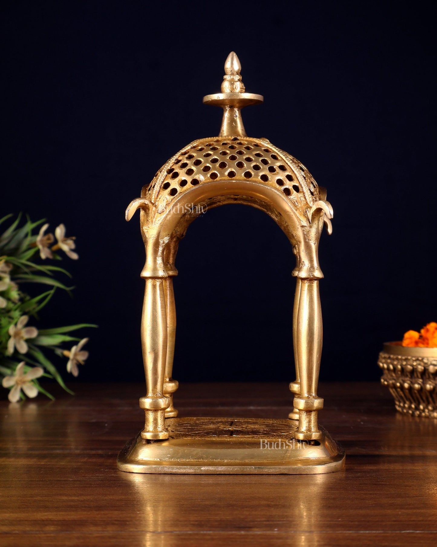 Pure Brass Handcrafted mandapam Temple with Jaali Work – 7" Height - Budhshiv.com
