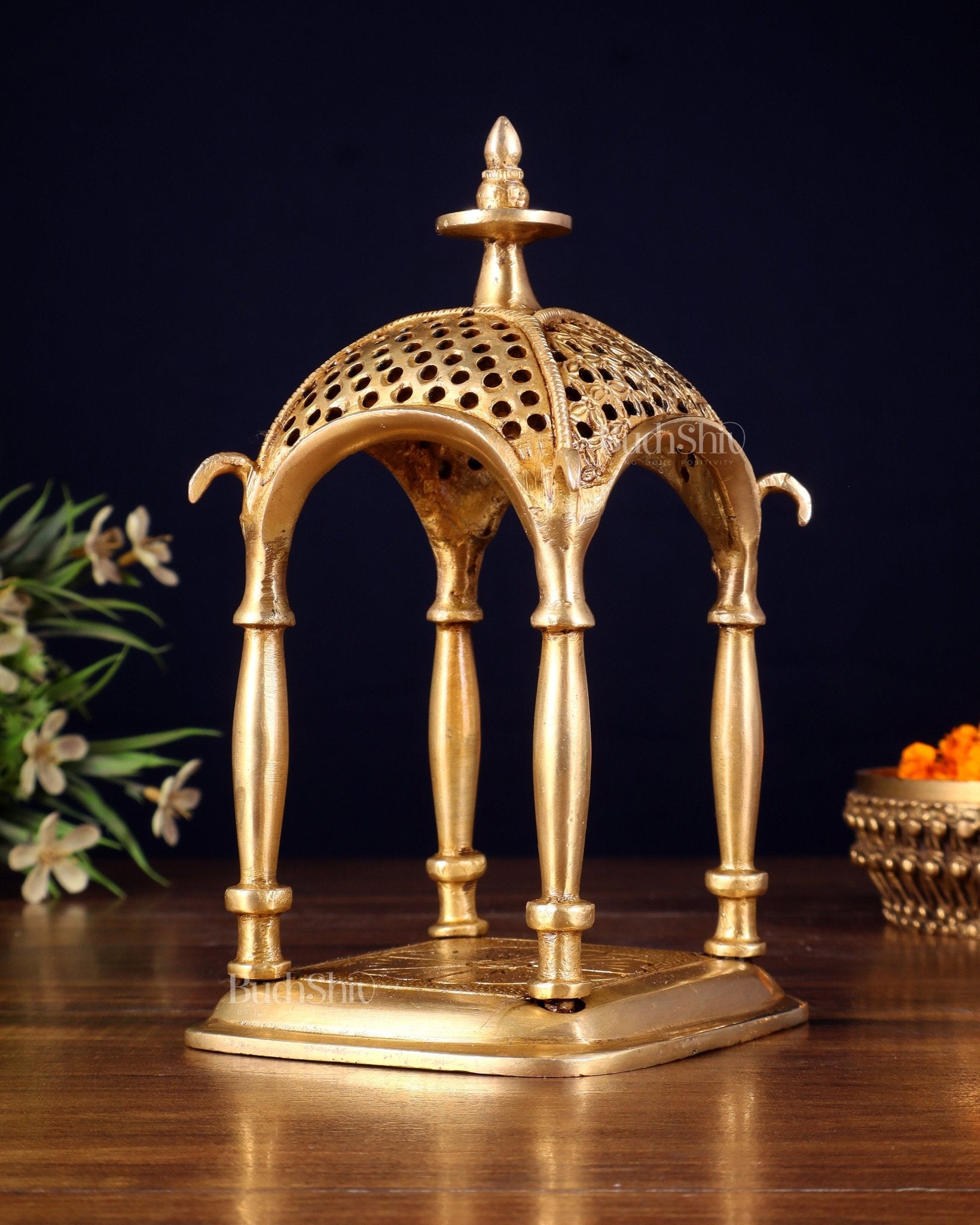 Pure Brass Handcrafted mandapam Temple with Jaali Work – 7" Height - Budhshiv.com