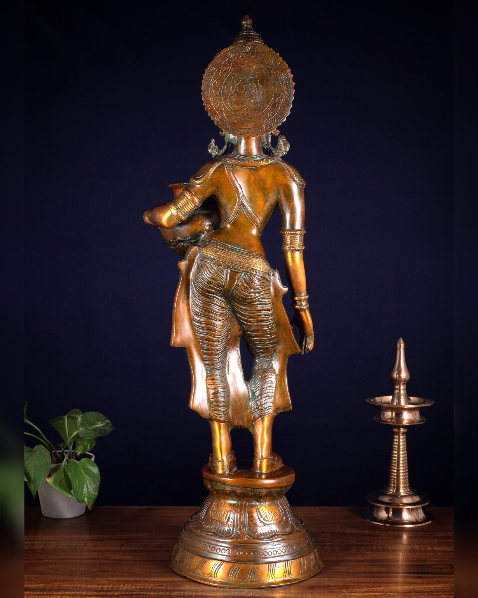Pure Brass Lady with Pot Statue – Double Chola Tone 28.5 inch - Budhshiv.com