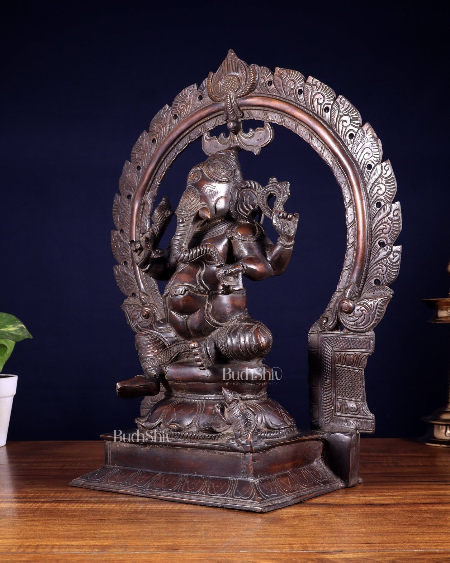 Pure Brass Large Ganesha Statue with Prabhavali – Chola Style 18 inch - Budhshiv.com