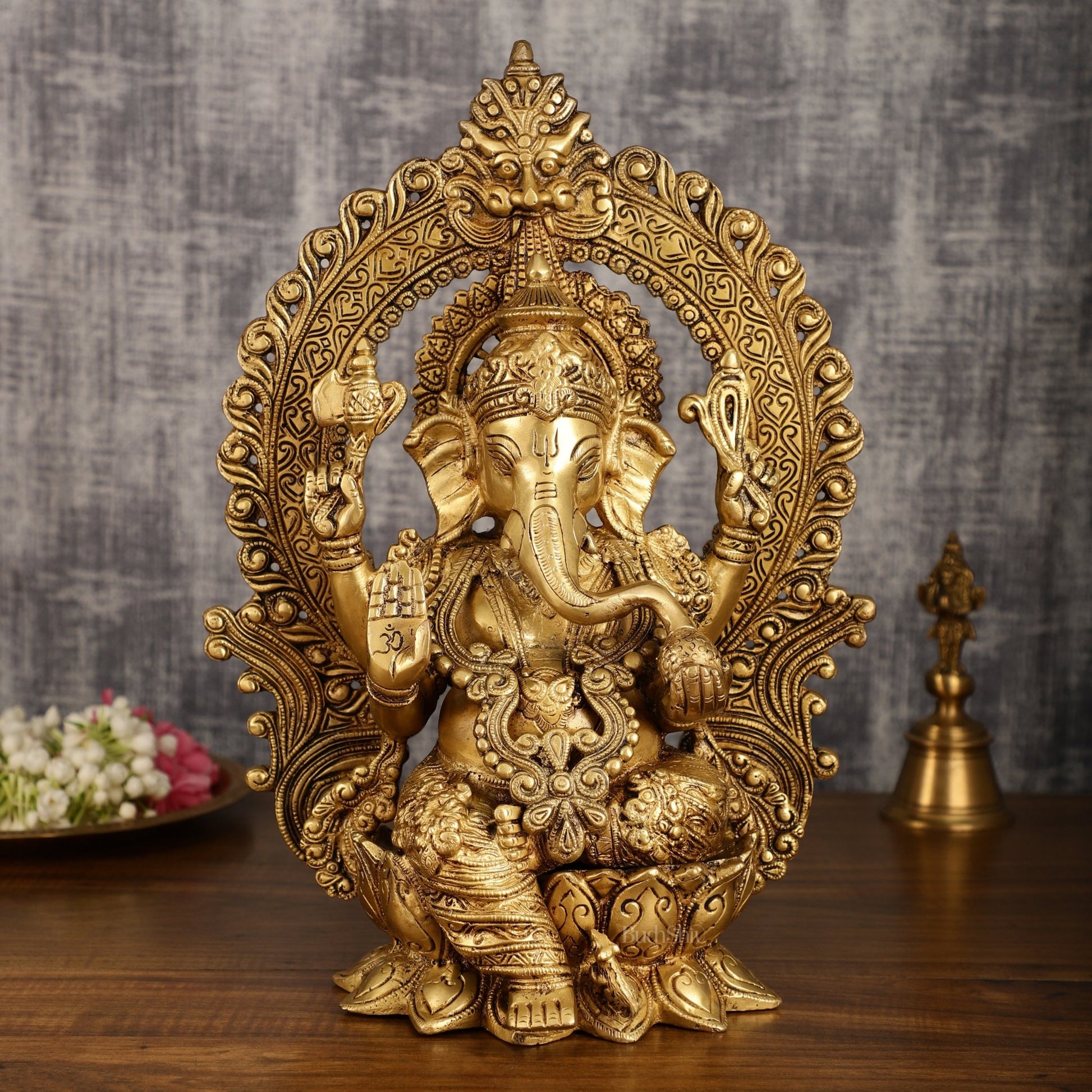 Pure Brass Lord Ganesha with Kirtimukha Prabhavali Aura | 15.5 Inch - Budhshiv.com
