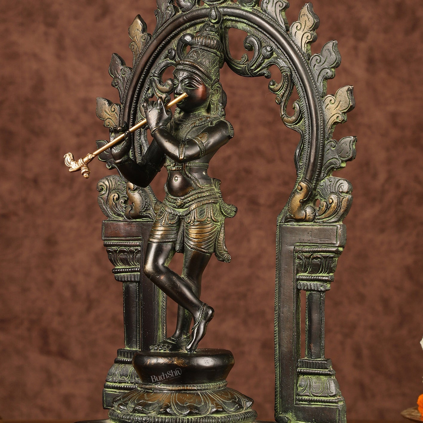 Pure Brass Lord Krishna with Celestial Aura Prabhavali Idol 12.5" - Budhshiv.com