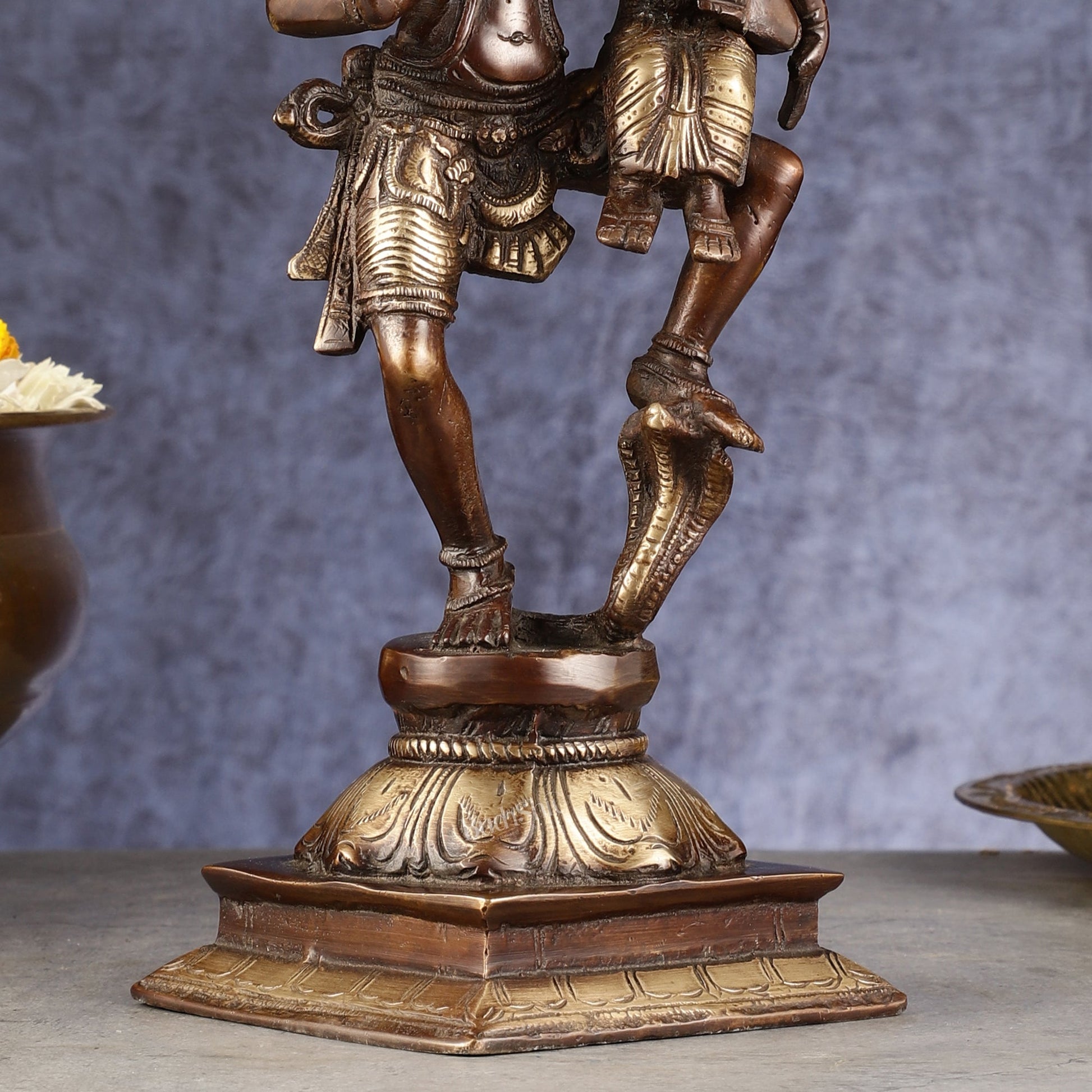 Pure Brass Lord Narsimha with Devi Lakshmi Idol - 12" Chola wash - Budhshiv.com