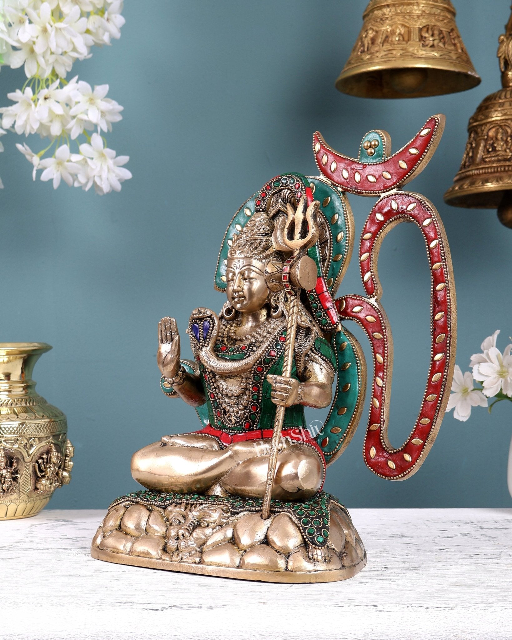 Pure Brass Lord Shiva Statue with Om Aura – 11.5" with stonework - Budhshiv.com