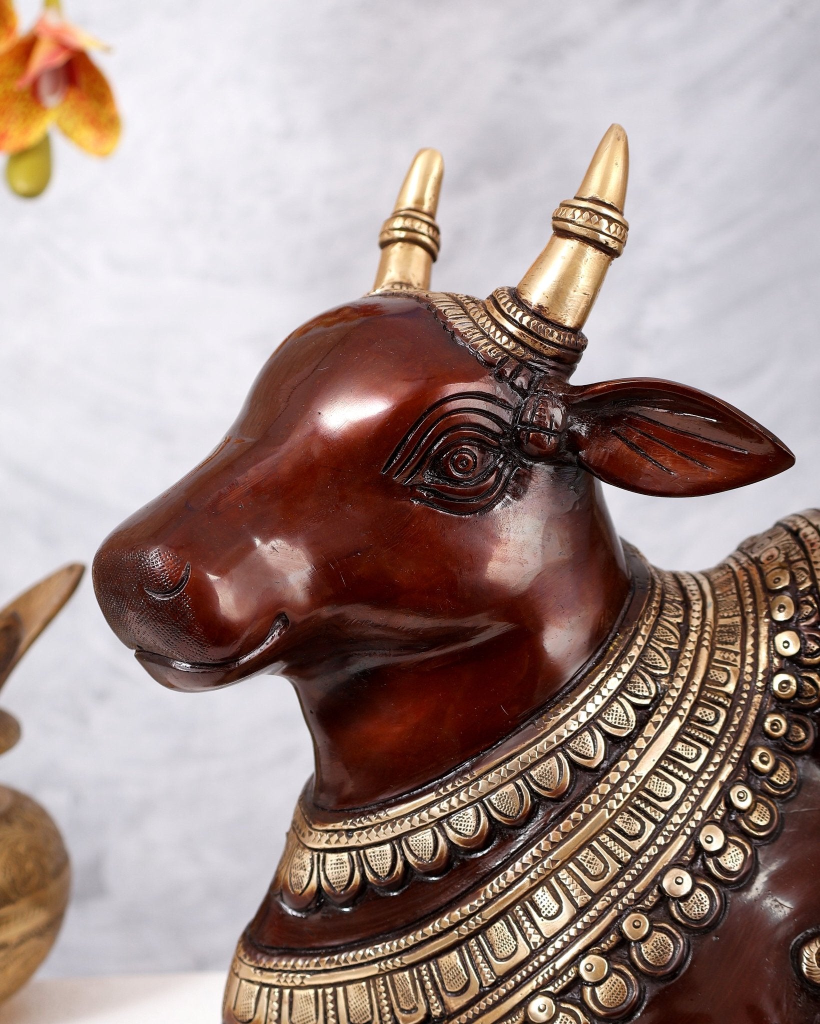 Pure Brass Nandi Statue | 18" Intricate Carvings Dual tone - Budhshiv.com