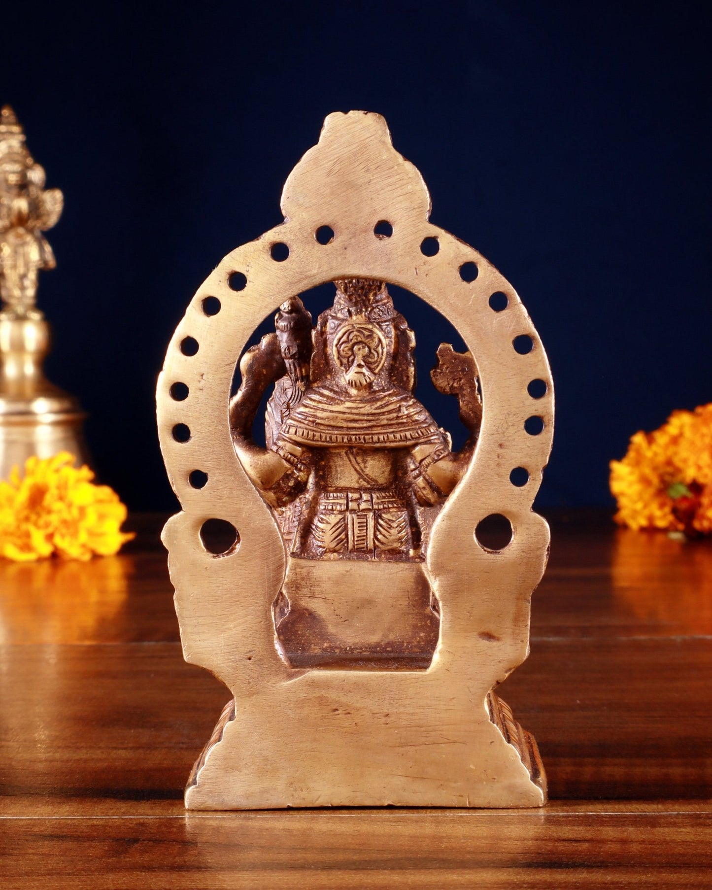 Pure Brass Narasimha Lakshmi with Back Frame Idol | Height: 4.5 inch - Budhshiv.com