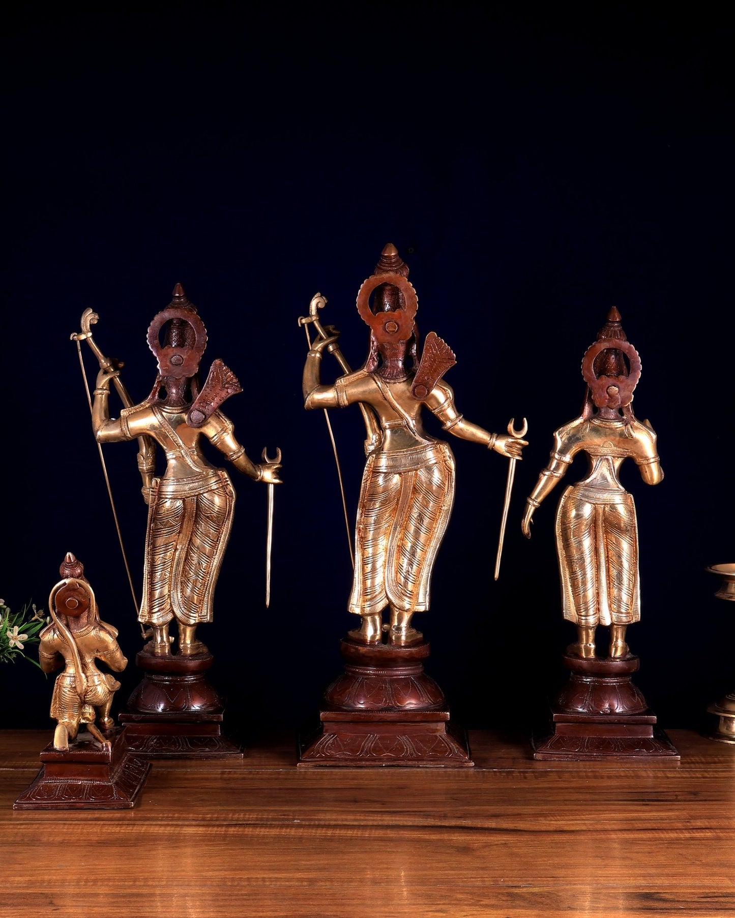 Pure Brass Ram Darbar – Dual Tone | Ram, Sita, Lakshman & Hanuman Idol Set 21 inch - Budhshiv.com