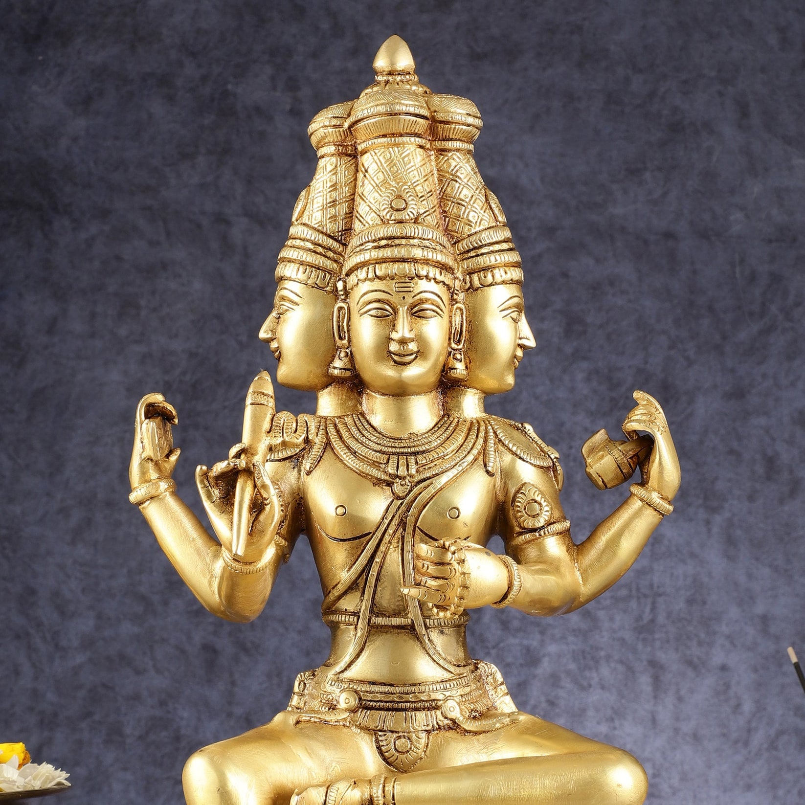 Wholesale-Copper Brass Miniature Brahma