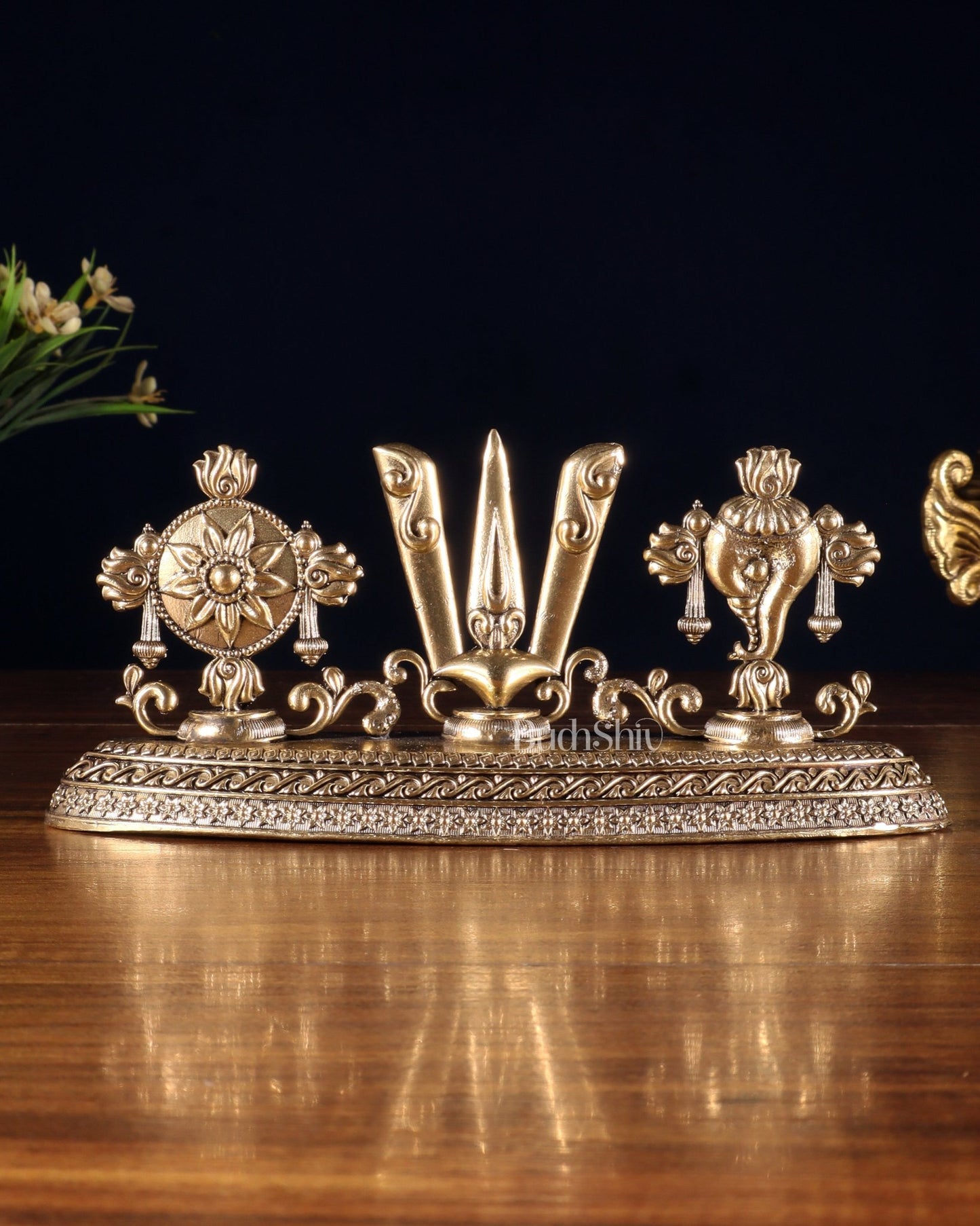 Pure Brass Shankh Chakra Namah Idol – 4" x 8" - Budhshiv.com