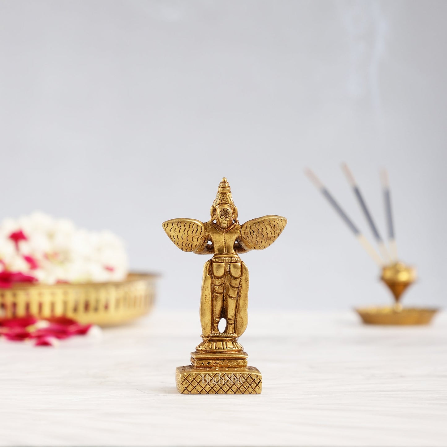 Pure brass Standing garuda idol 4" - Budhshiv.com
