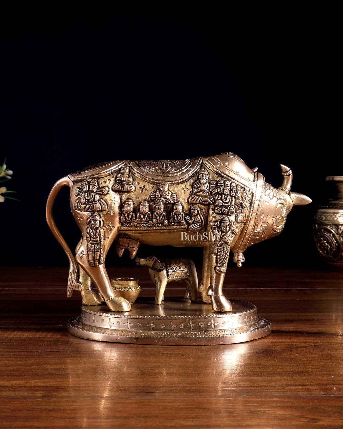 Pure Brass Superfine Kamadhenu Cow with Calf | Bleeding Brass Finish 6.5 inch - Budhshiv.com
