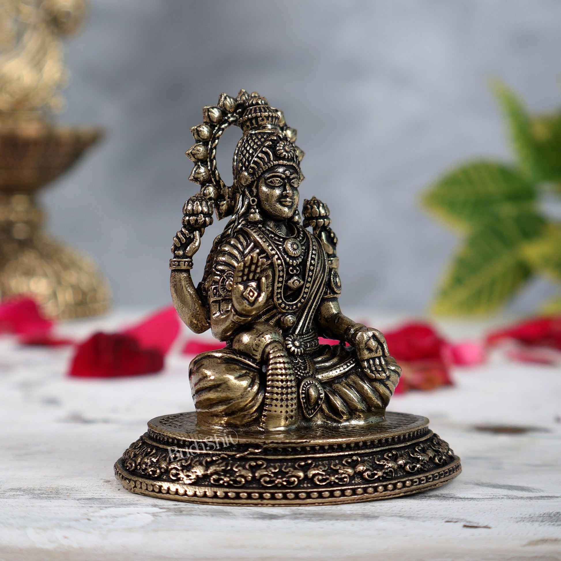 Pure Brass superfine Lakshmi Idol 3" - Budhshiv.com