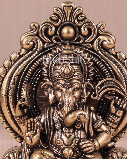 Pure Brass Superfine Lord Ganesha as Lalbaugcha Raja - 3.8" - Budhshiv.com
