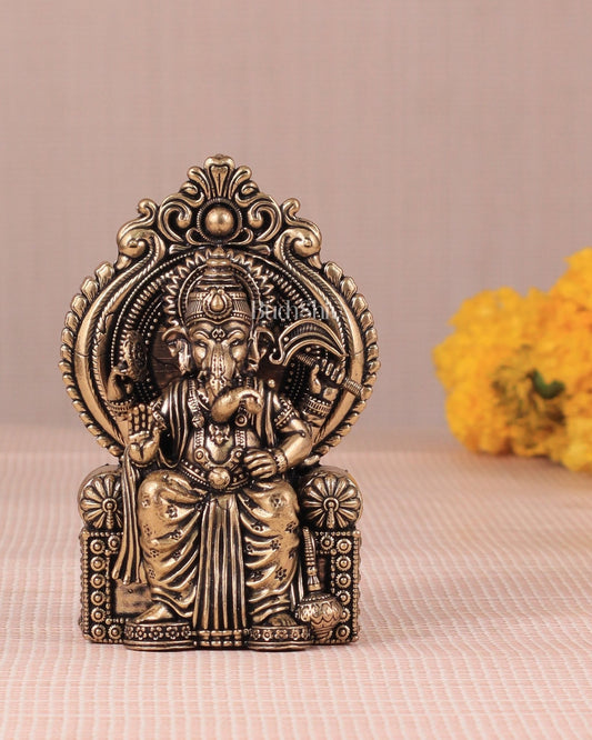 Pure Brass Superfine Lord Ganesha as Lalbaugcha Raja - 3.8" - Budhshiv.com