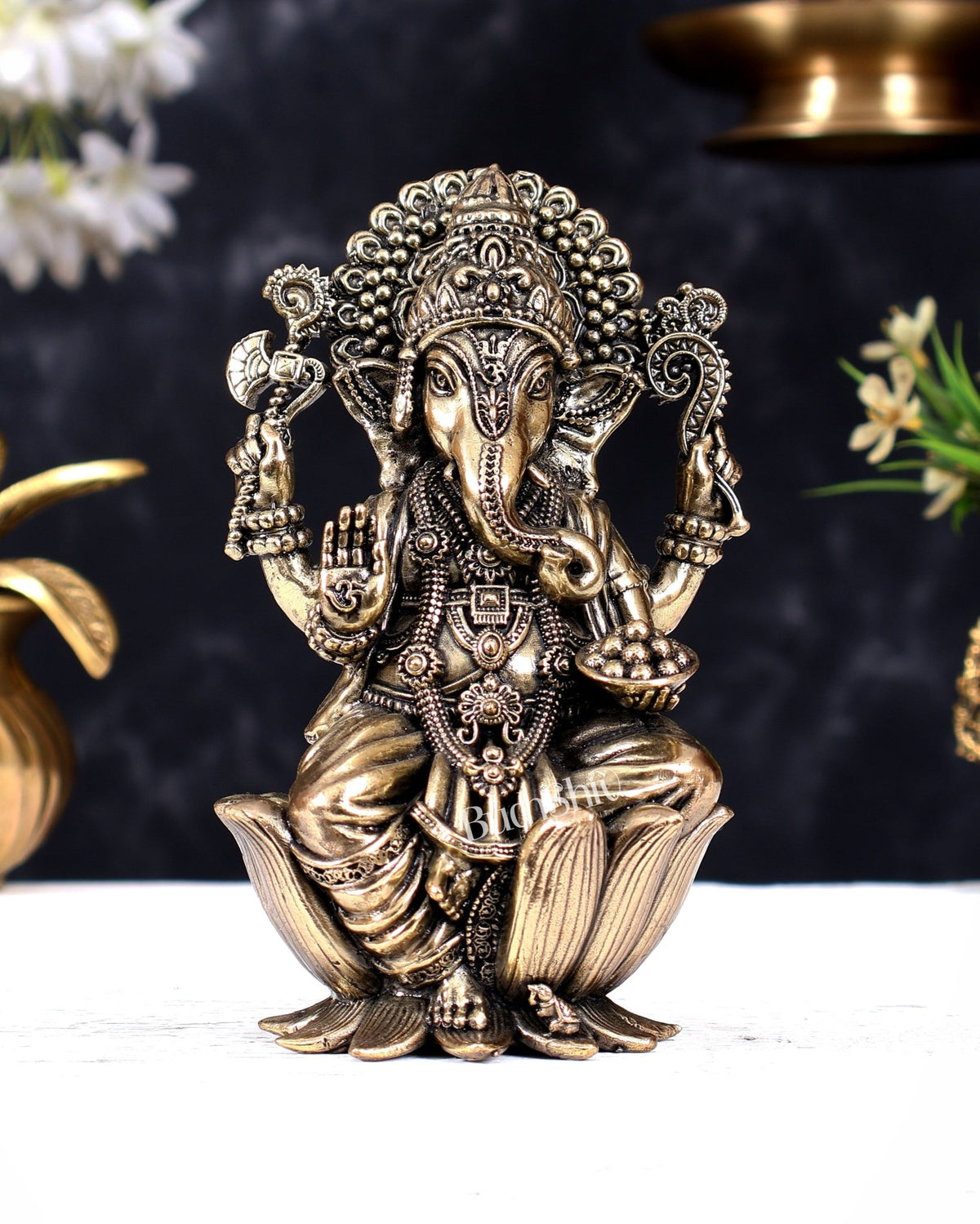 Pure Brass Superfine Lord Ganesha Idol | 6 inch - Budhshiv.com