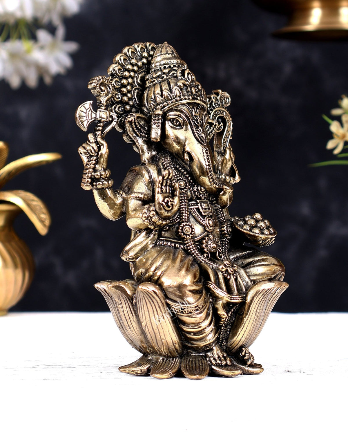 Pure Brass Superfine Lord Ganesha Idol | 6 inch - Budhshiv.com