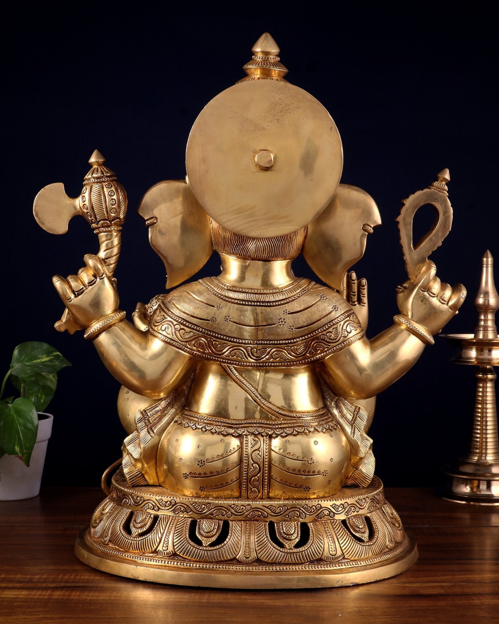 Pure Brass Superfine Lord Ganesha Statue – Large Size 18" - Budhshiv.com
