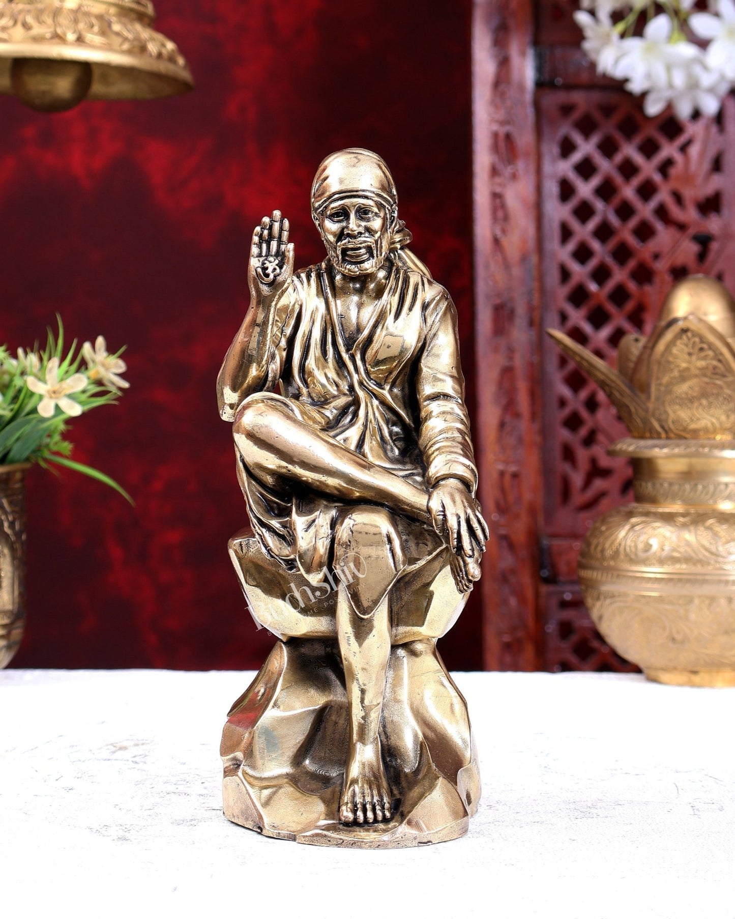 Pure Brass Superfine Sai Baba Idol – Intricately Handcrafted Devotional Statue 8.5 inch - Budhshiv.com