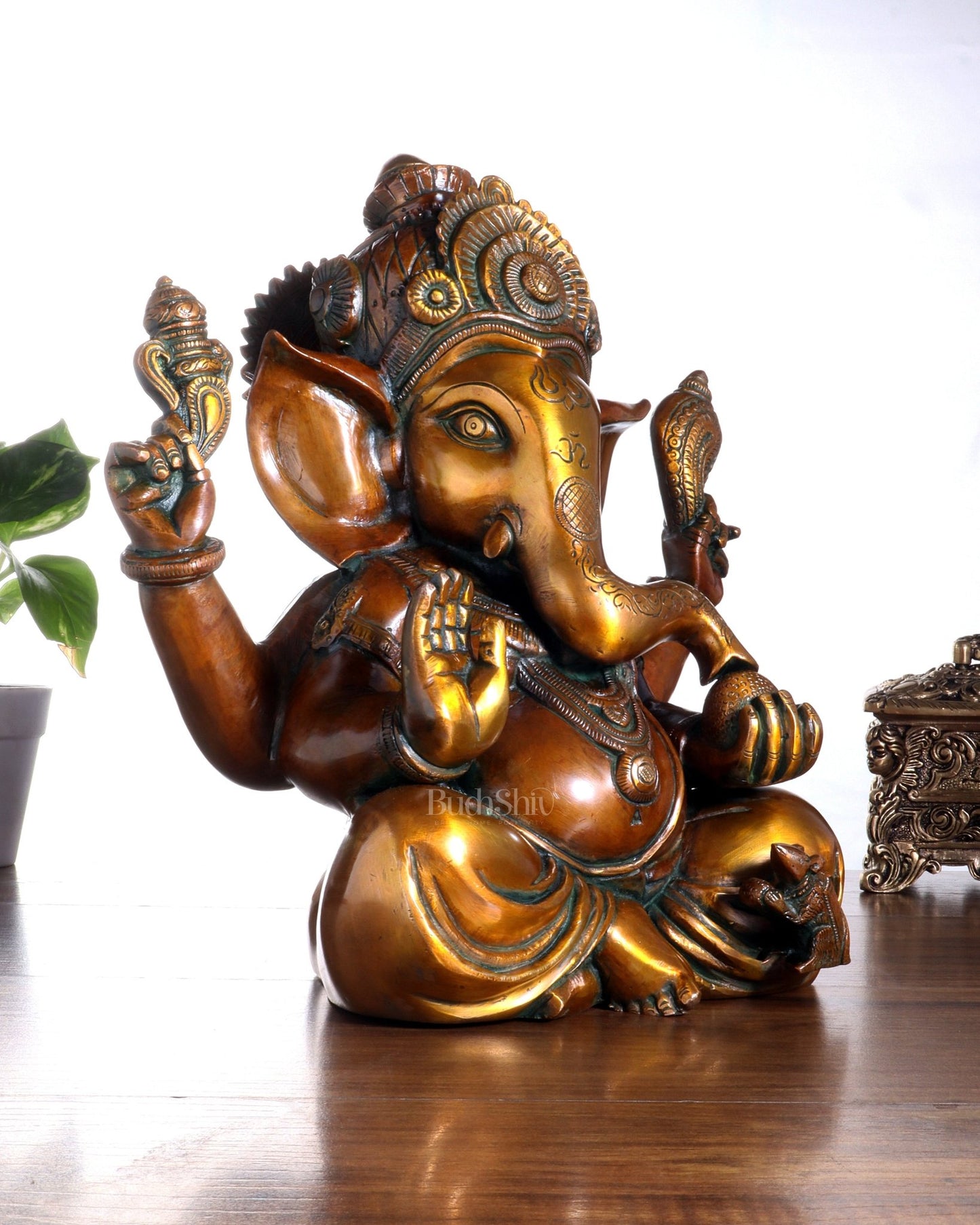 Pure Brass Taj Ganesha Statue – Sharp Features & Majestic Presence (12 Inches, 8 Kg) - Budhshiv.com