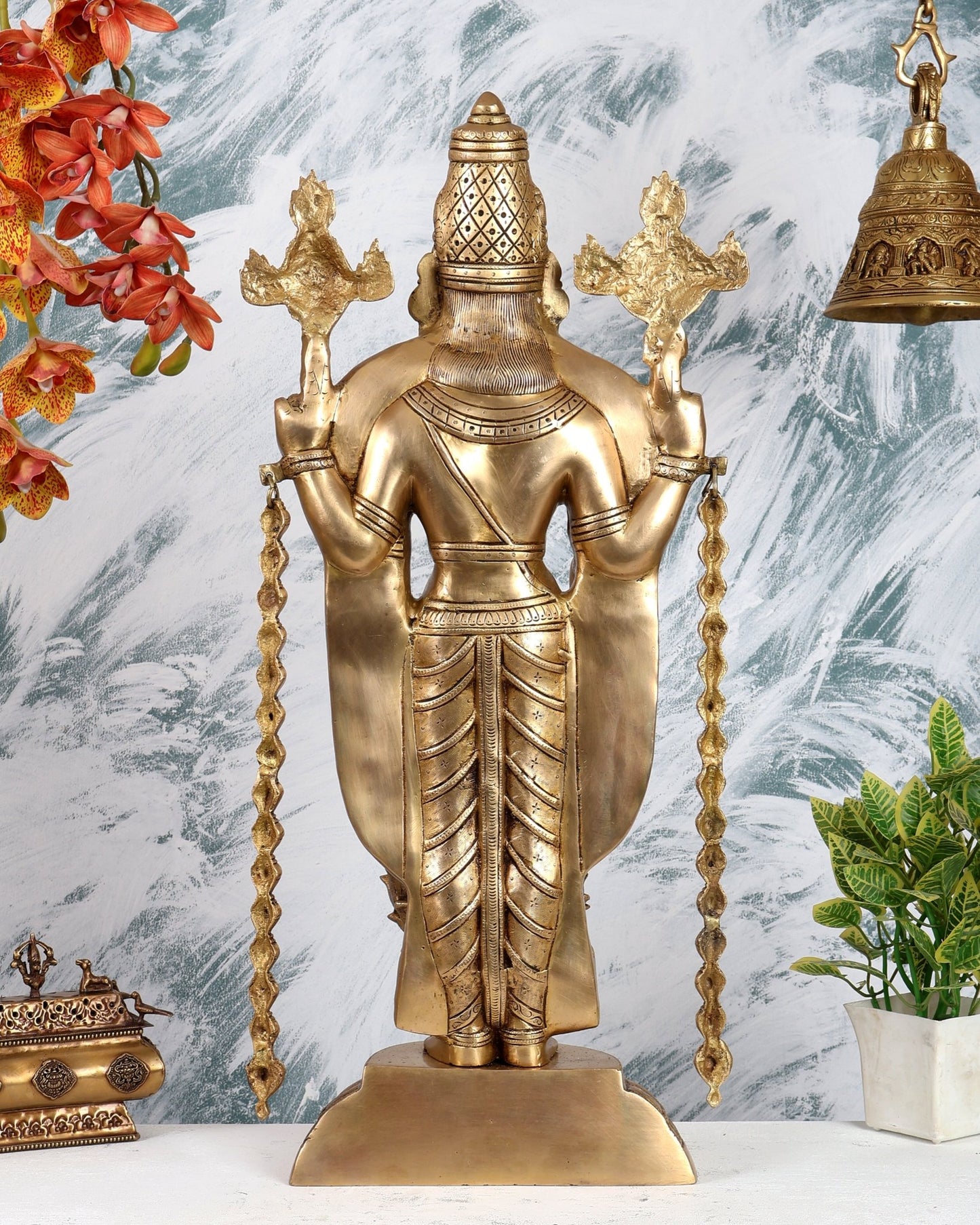 Pure Brass Tirupati Balaji with Engraved Goddess Lakshmi – 28” Antique gold - Budhshiv.com