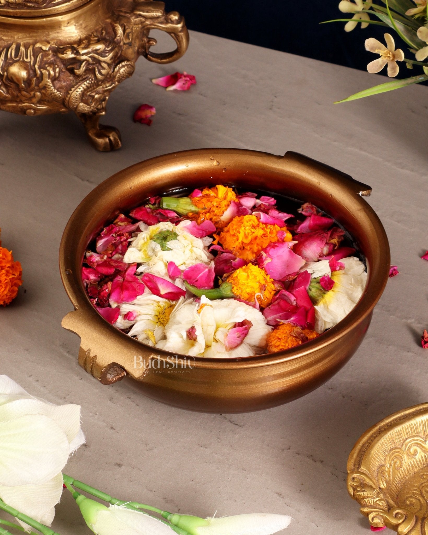 Pure Brass Wide Urli – Antique Finish | 7.5" - Budhshiv.com