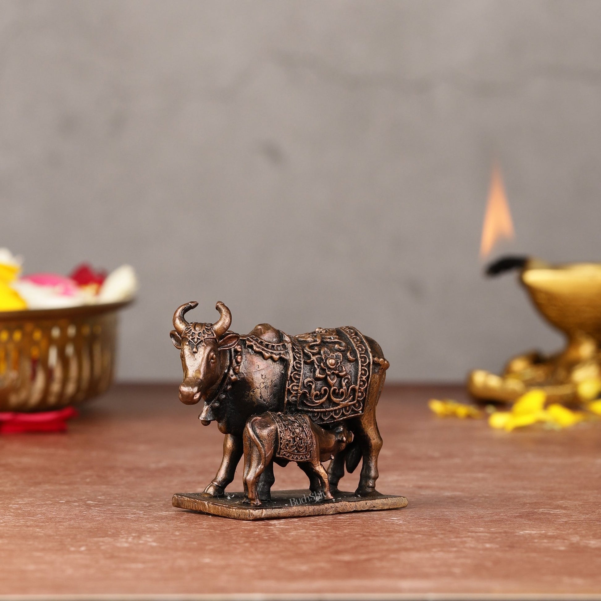 Pure Copper kamdhenu cow Gomatha Vigaraha - with Calf Idol, 2" - Budhshiv.com