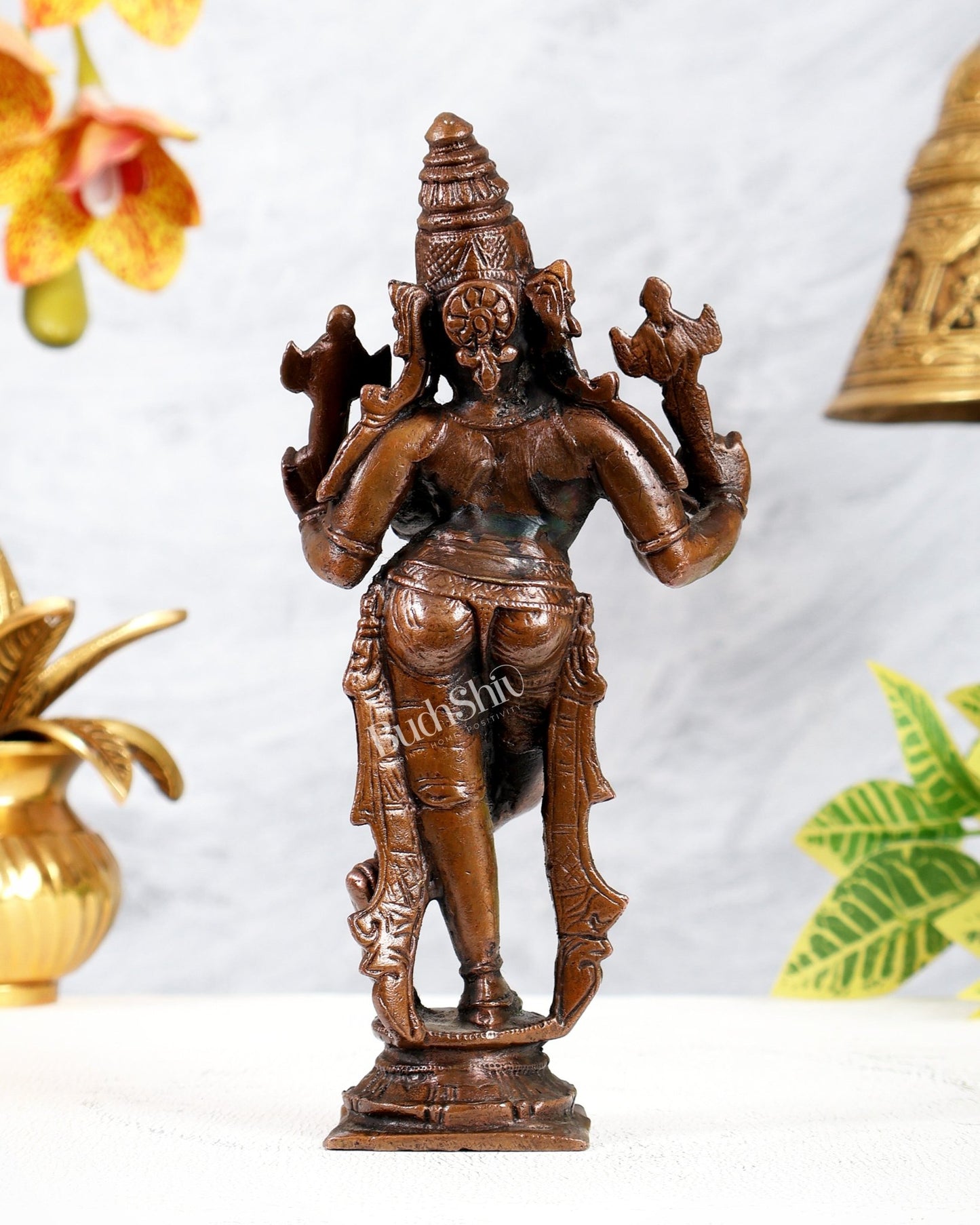Pure Copper Vishnu Krishna Idol – Chaturbhuja Four Armed Statue with Shankh Chakra 7" - Budhshiv.com