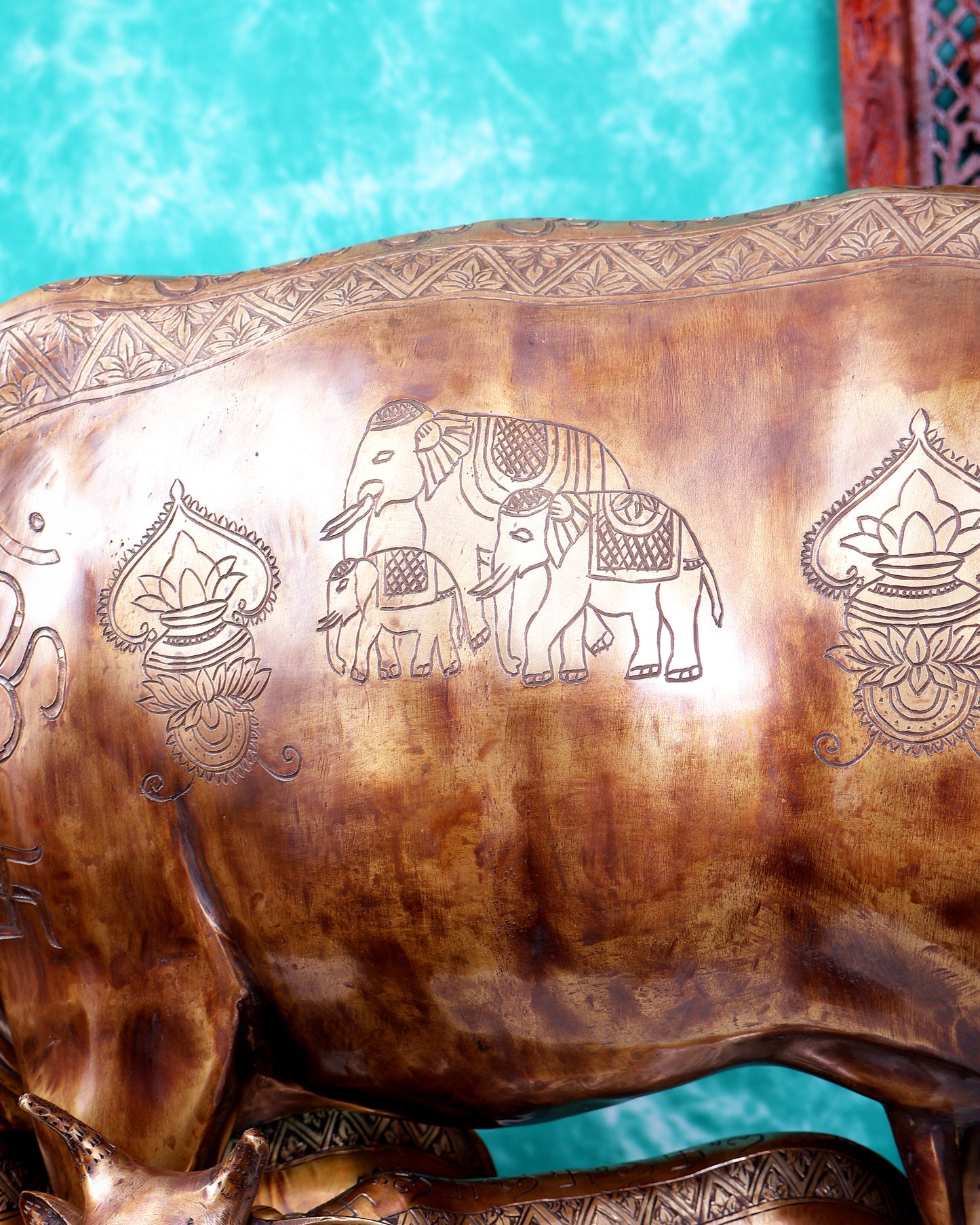 Pure Brass Large cow Statue with calves with carvings 29 inch Antique tone with carvings