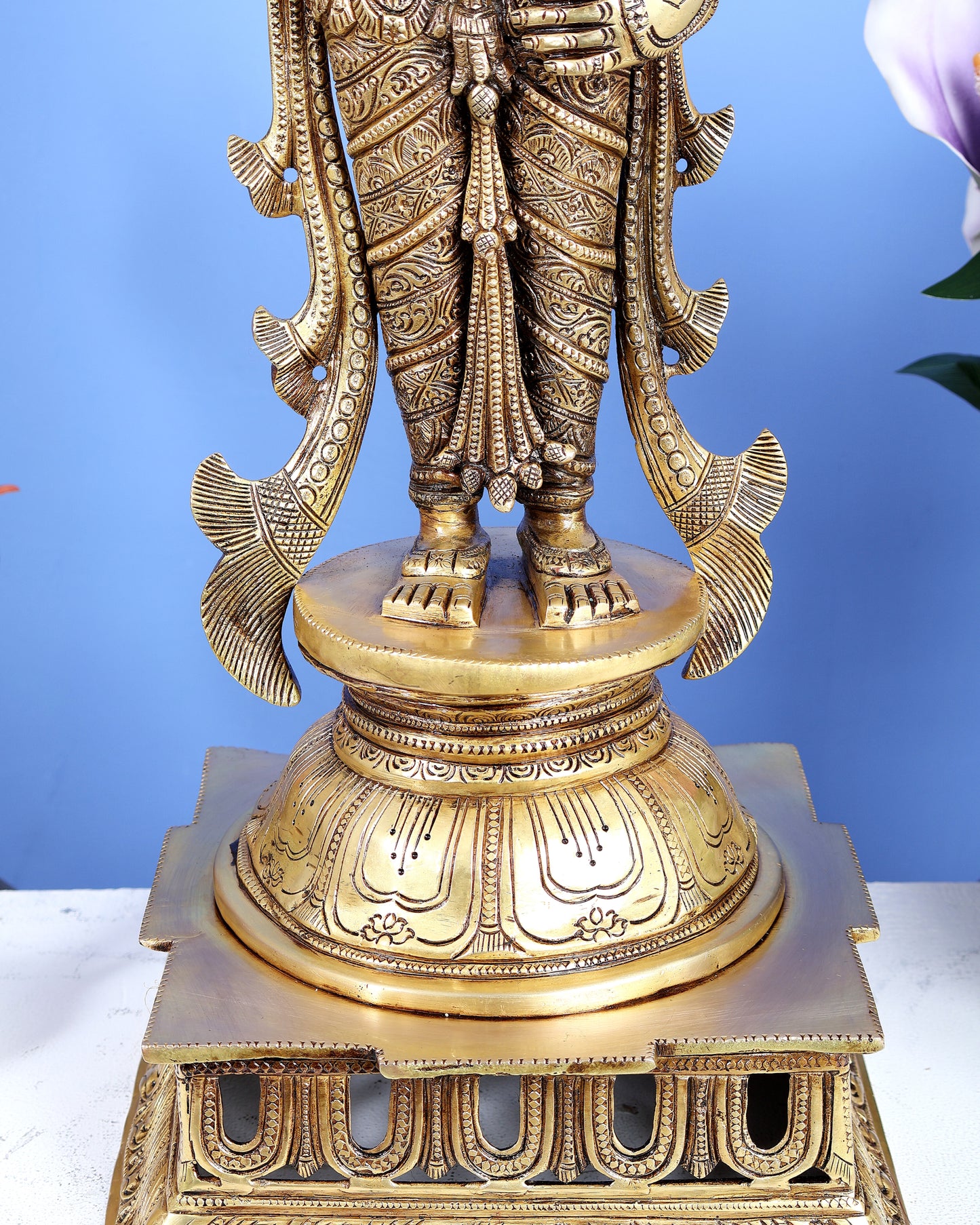 Brass Tirupati Balaji Statue – Finely Handcrafted Lord Venkateswara Sculpture (30 Inches)
