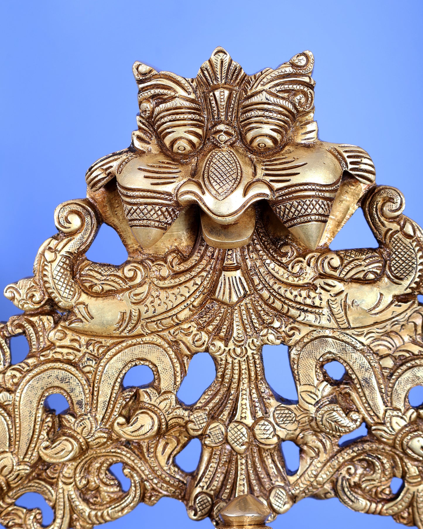 Premium Brass Lord Krishna with Cow, Calf, Sheshanaag, Sudama & Kirtimukha Prabhavali – Grand Venugopala Sculpture (36.5 Inches)