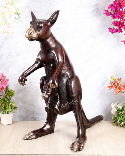 Brass Large Kangaroo with Baby Joey Sculpture – Handcrafted Wildlife Masterpiece (34 Inches)