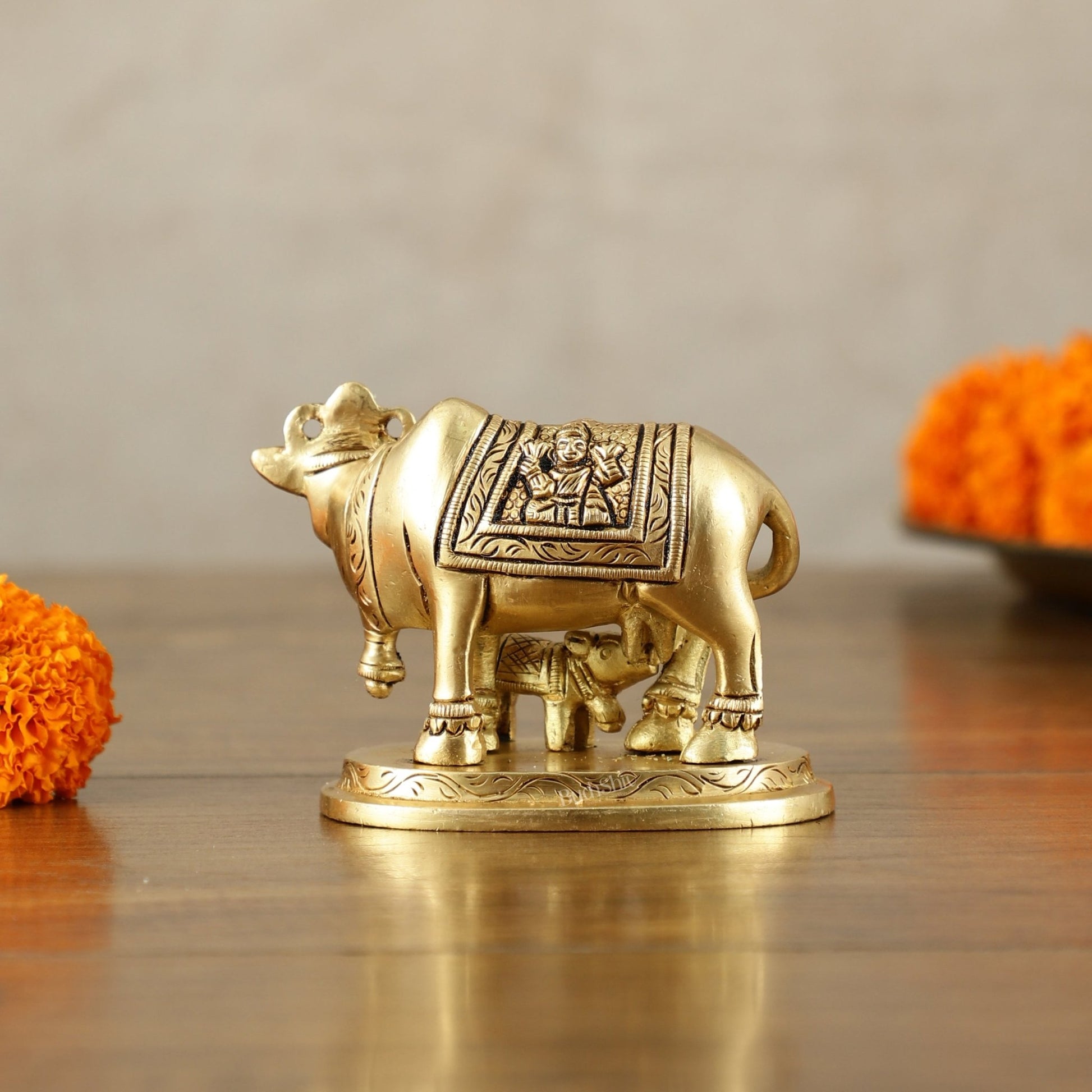 Small Brass kamdhenu Cow and Calf Idol 3" - Budhshiv.com