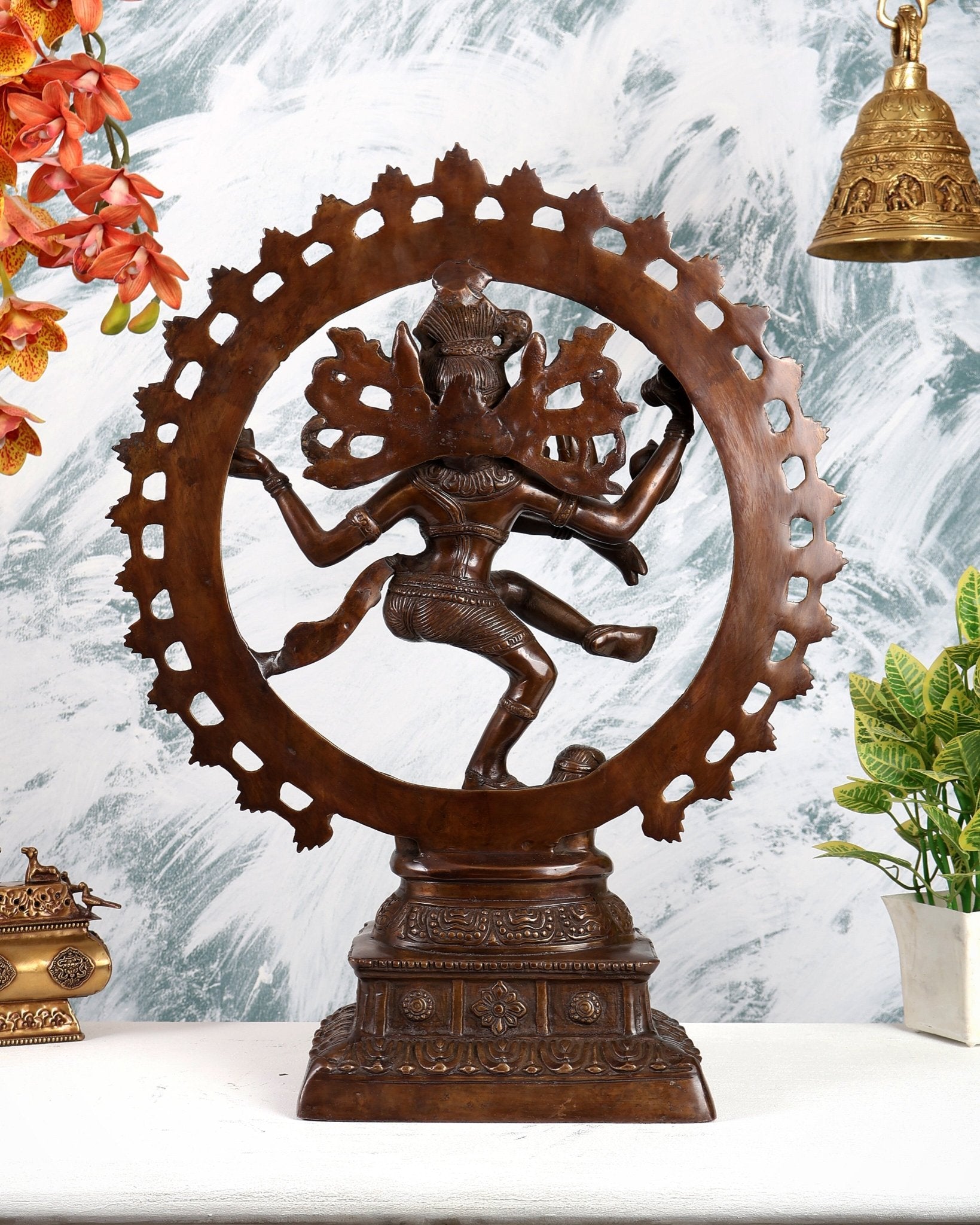 Unique Brass Nataraja Statue – Rare Dark Cocoa Finish Divine Sculpture (23 Inches) - Budhshiv.com