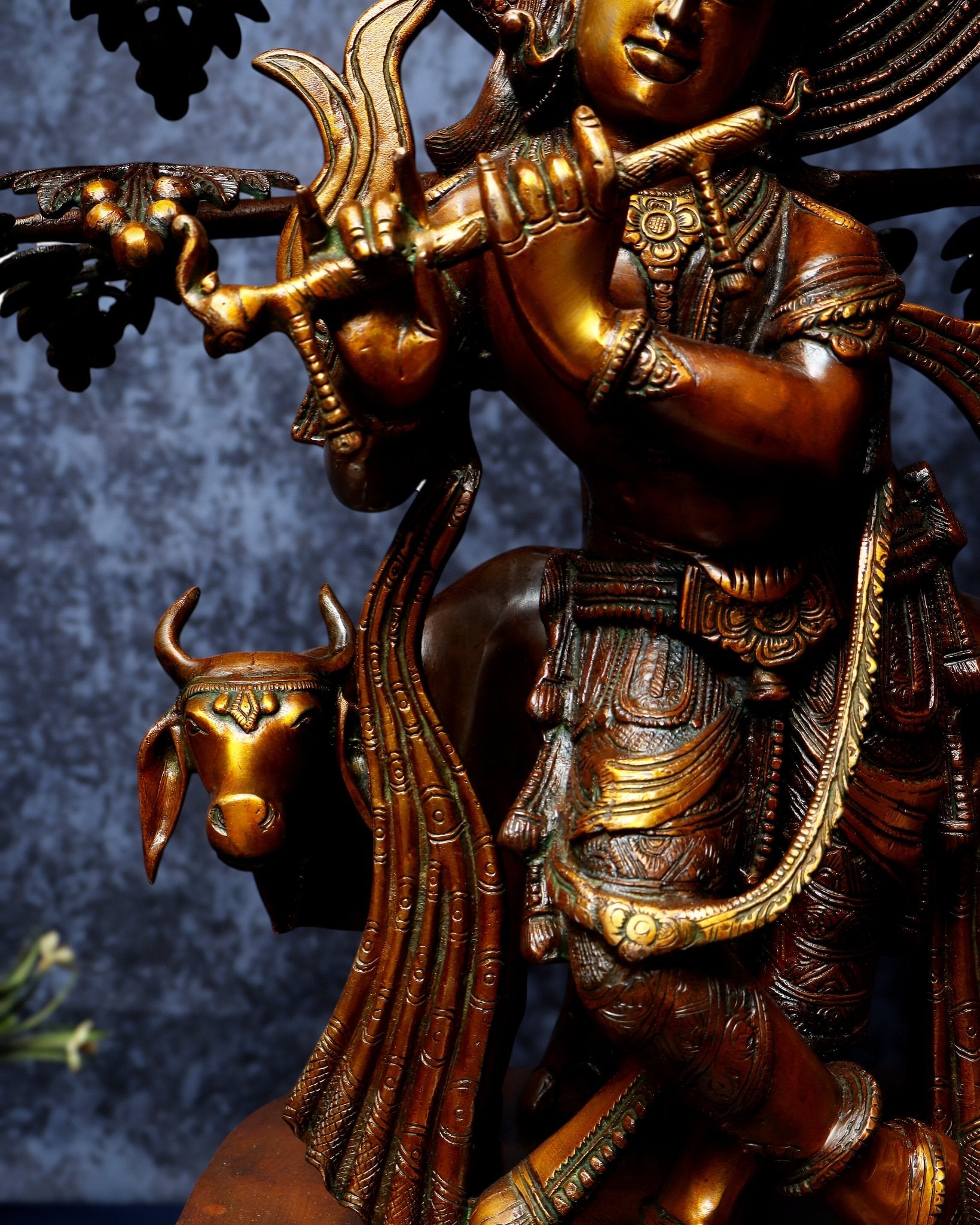 Vintage Brass Lord Krishna with Cow under Kalpavriksha – Large Statue 33" - Budhshiv.com
