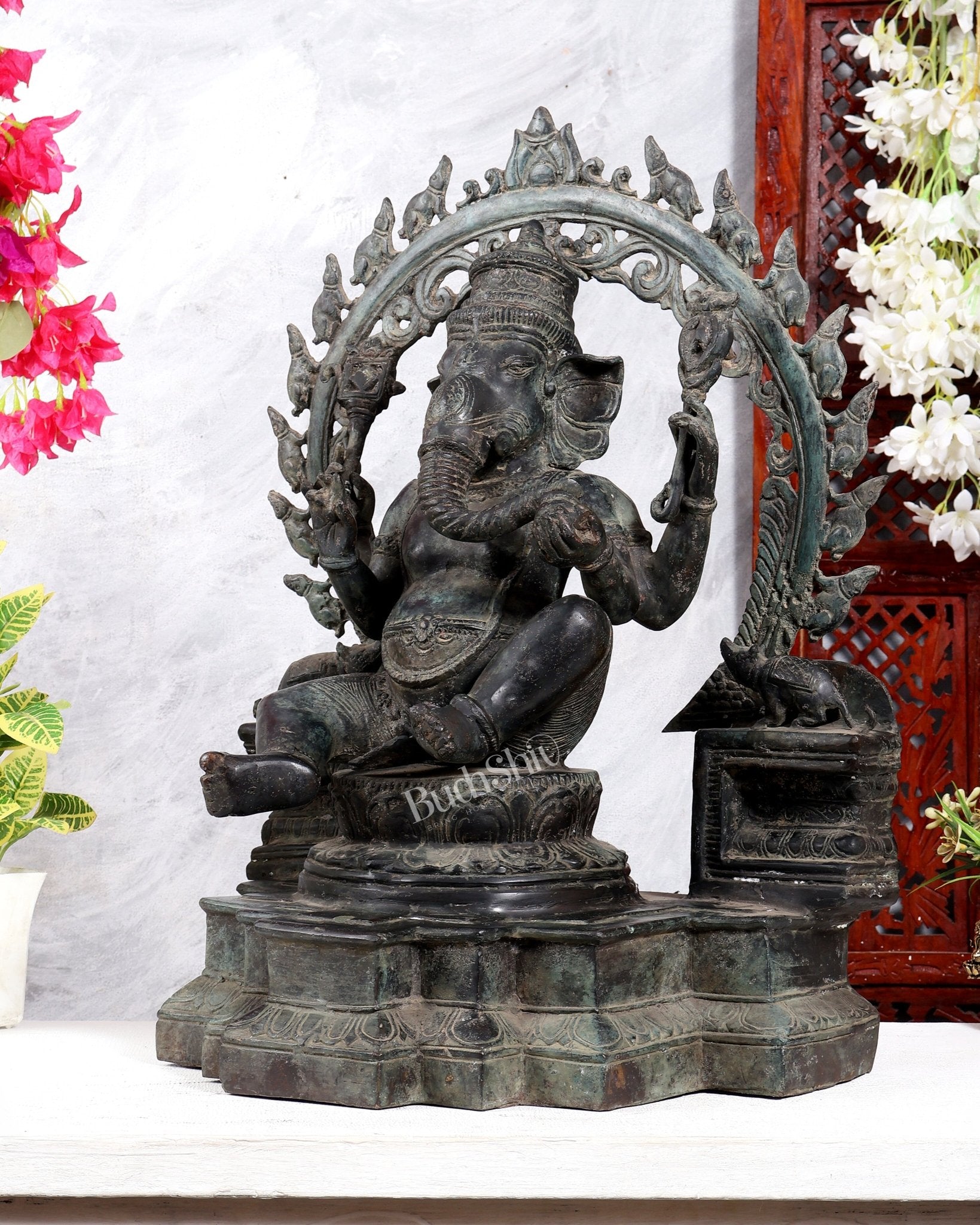 Vintage Bronze Lord Ganesha with Unique Mouse Prabhavali – Balinese Lost-Wax Casting (21 Inches) - Budhshiv.com