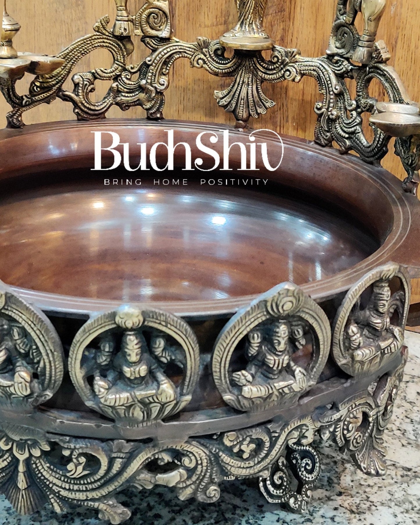 Ashtalakshmi Brass Urli with Diyas (Copper Wash) - Budhshiv.com