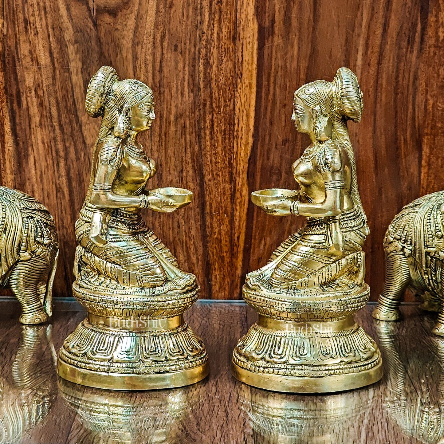 Brass Deep Lakshmi pavaai Vilakku 9" - Budhshiv.com