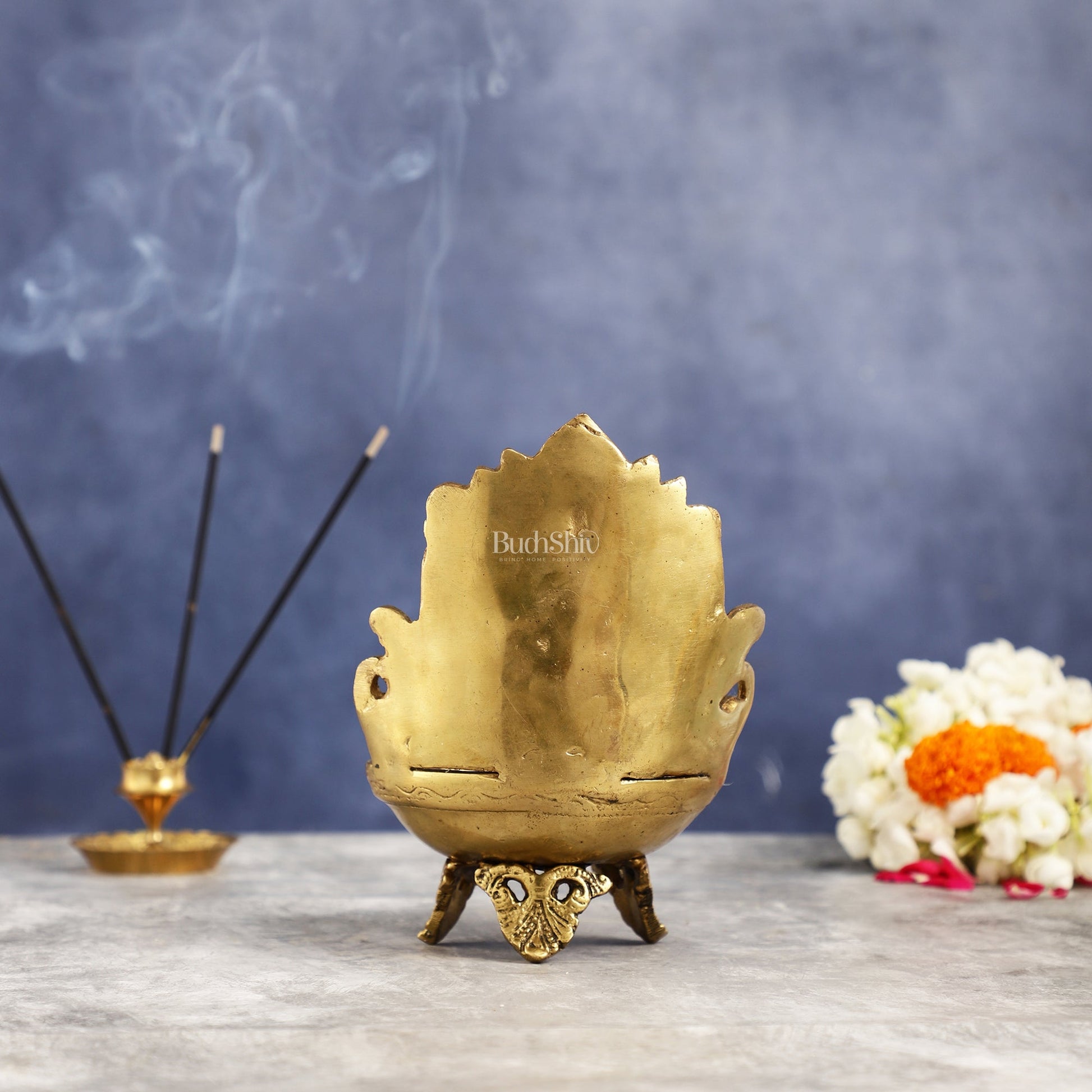 Brass lakshmi Diya Oil Lamp - 7 Inch - Budhshiv.com