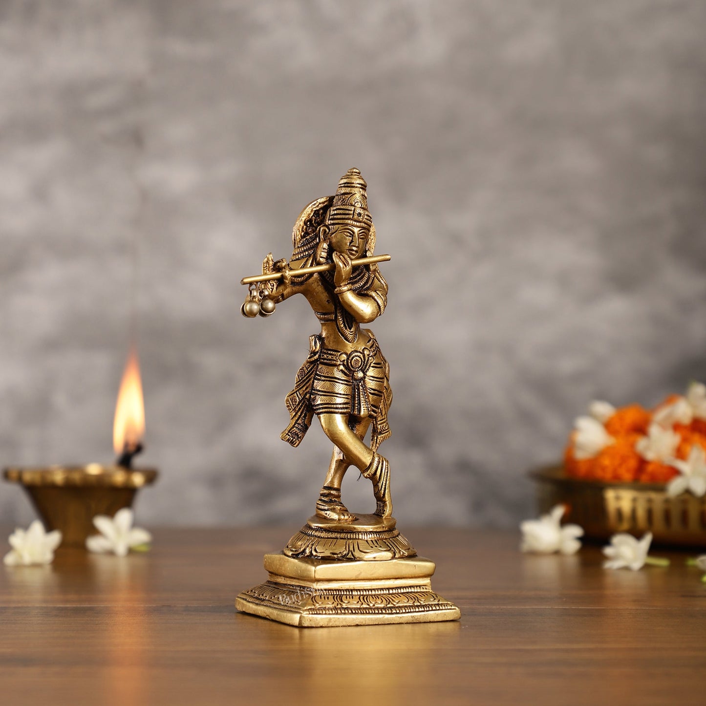 Brass Lord Krishna Idol | Height 7.5 inch - Budhshiv.com