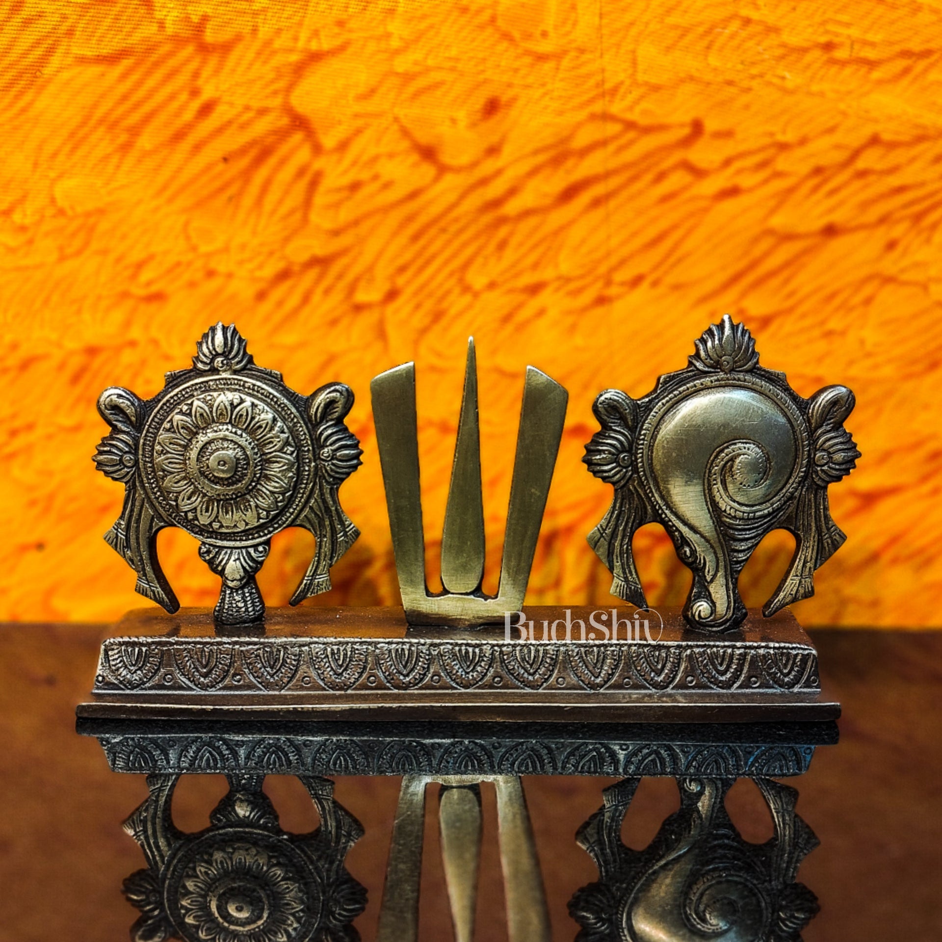 Brass Shankh Chakra Namah for table - Budhshiv.com